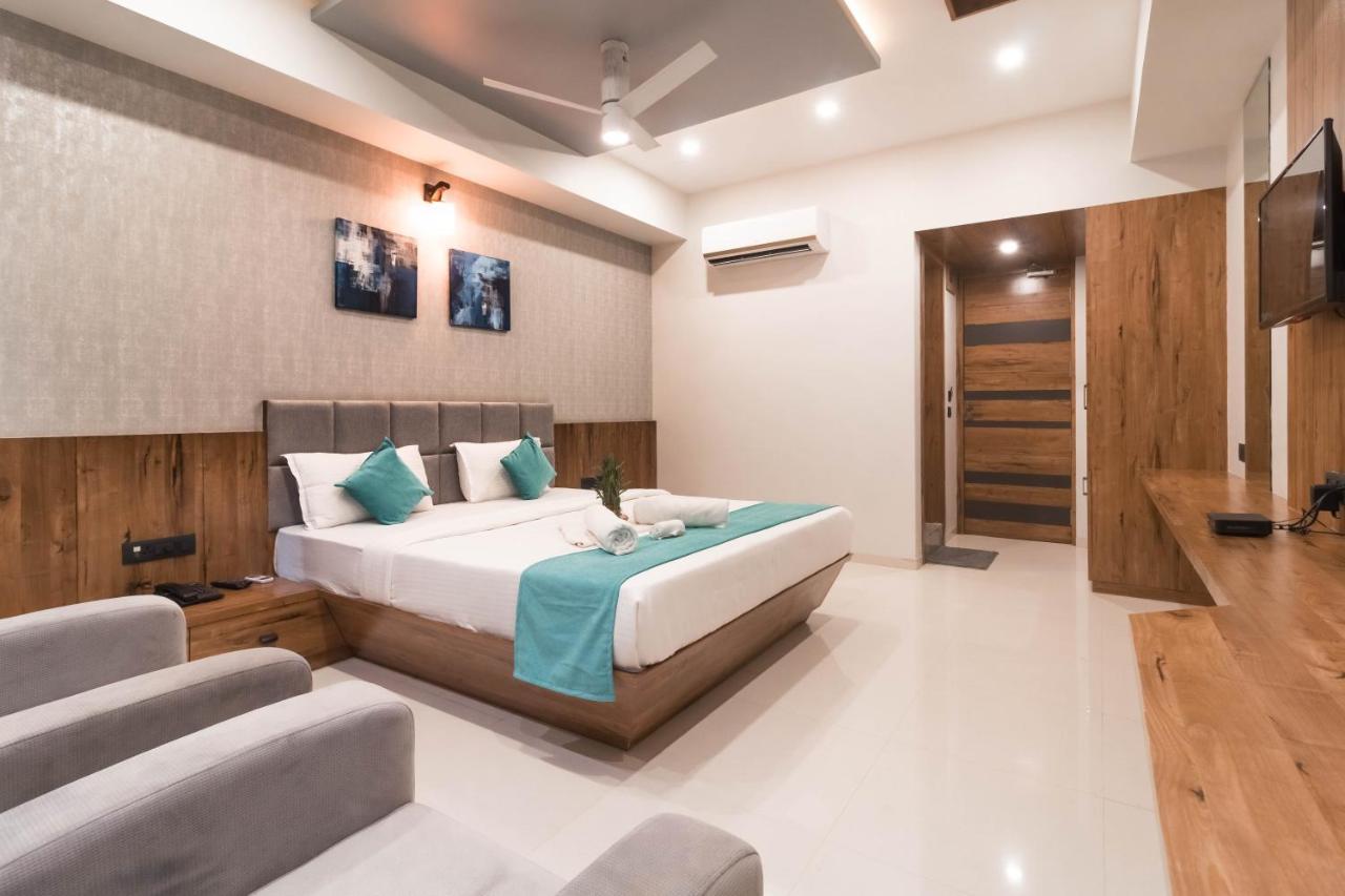 Hotel Green City Гандинагар Екстериор снимка