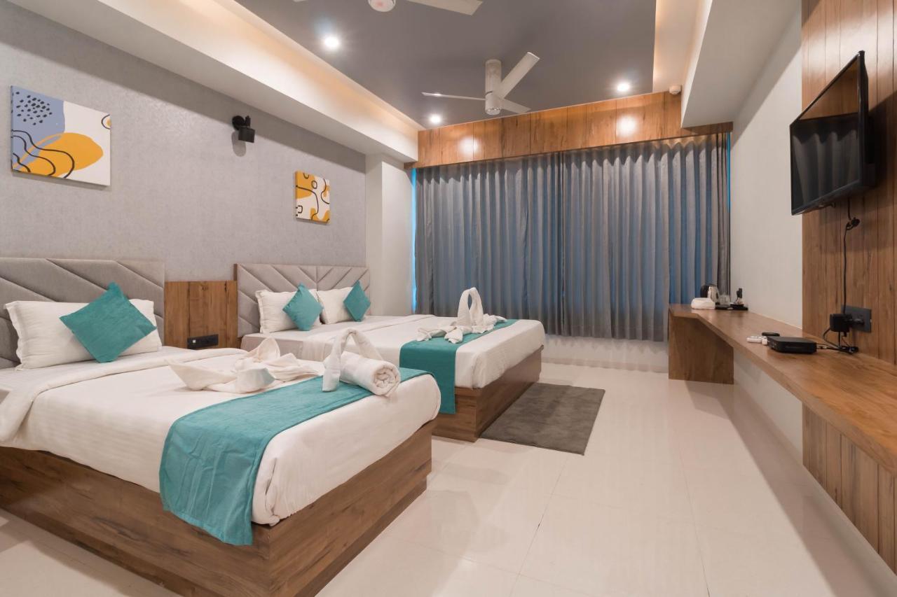 Hotel Green City Гандинагар Екстериор снимка